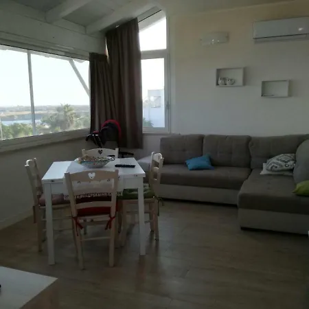 La Maison Deluxe * Le Castella (Calabria)